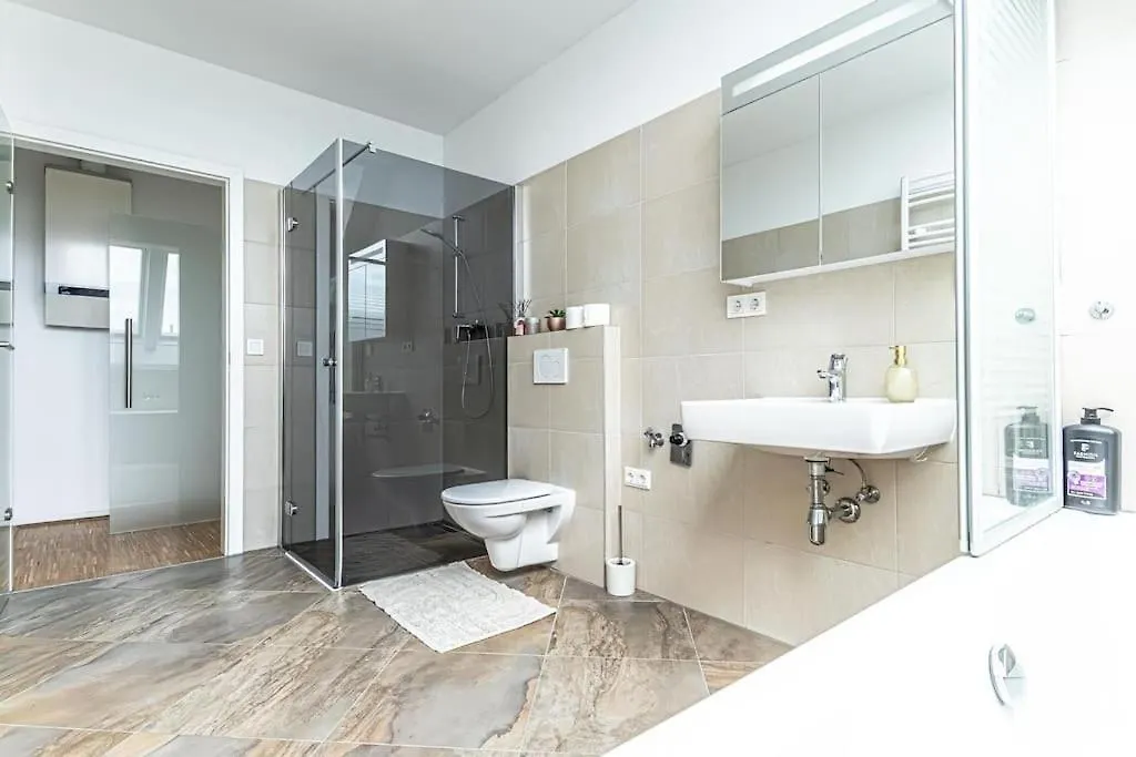 Apartmán Super Luxury Apt, Only 12Min To Ferris Wheel Vídeň