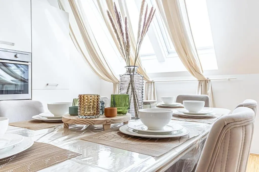 Super Luxury Apt, Only 12Min To Ferris Wheel Vídeň