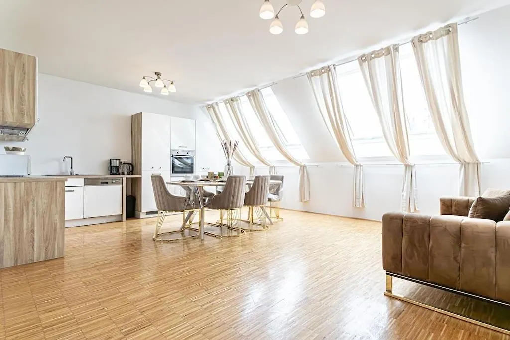 Super Luxury Apt, Only 12Min To Ferris Wheel ウィーン アパート